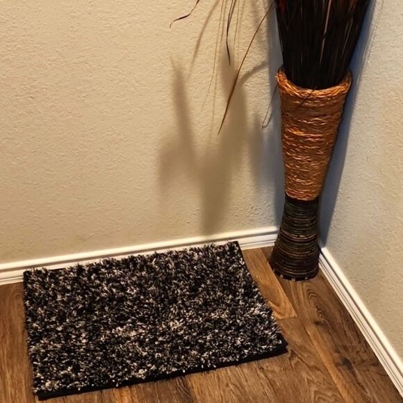 At Home Timbre Caviar Area Rug - Picture 3 of 9